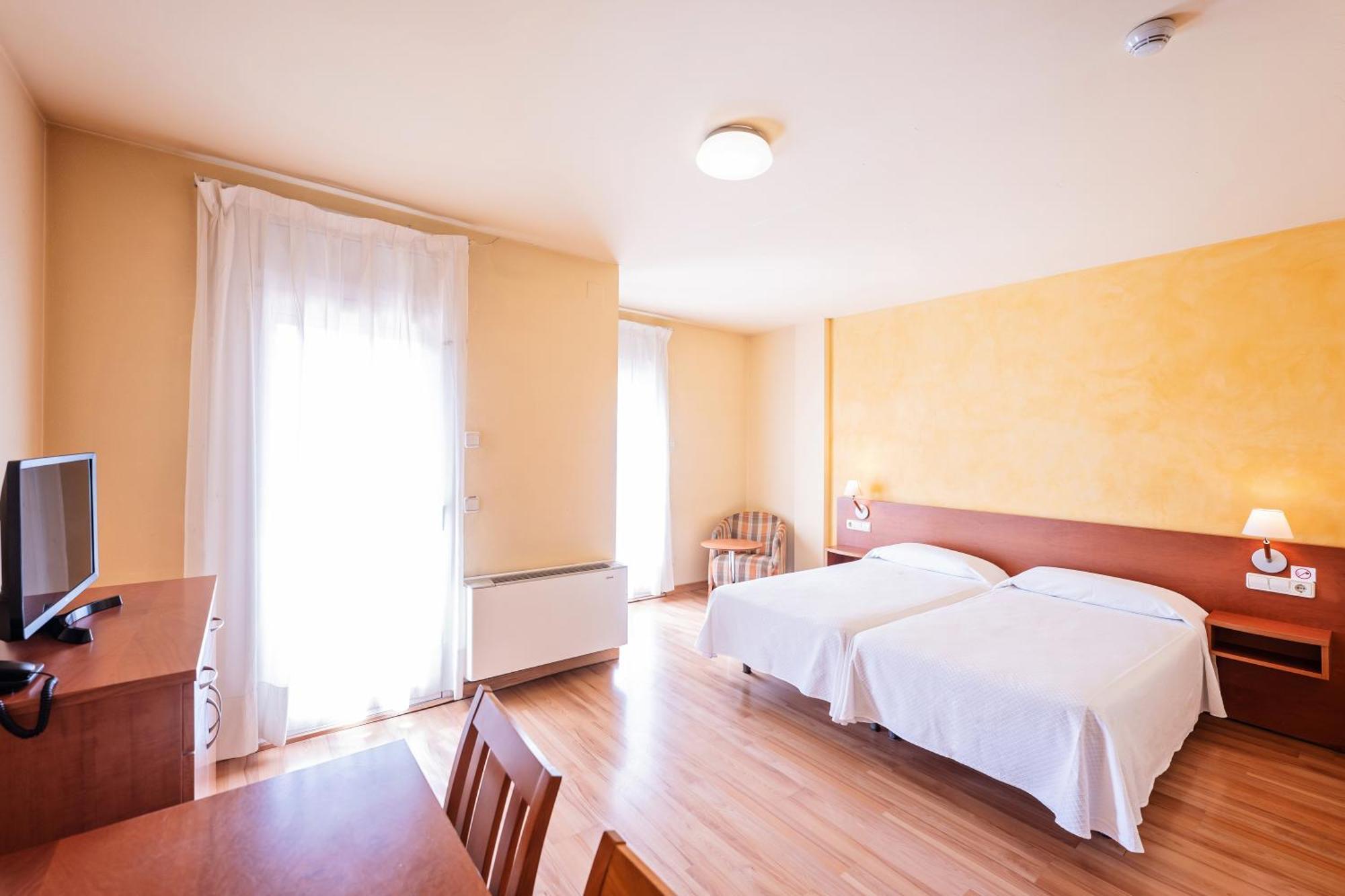 Hotel La Perla D'Olot Exteriér fotografie
